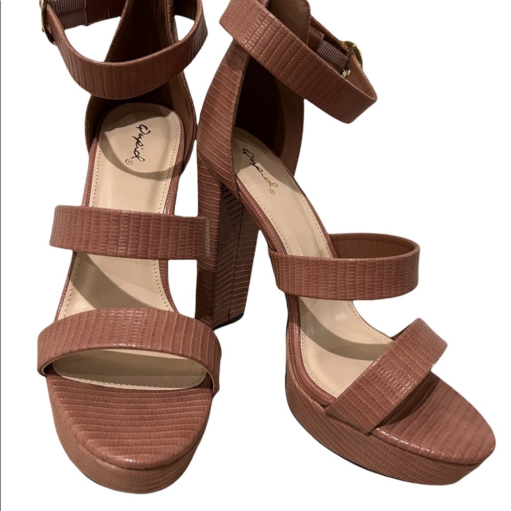 Quipd thick heel tan colored heels